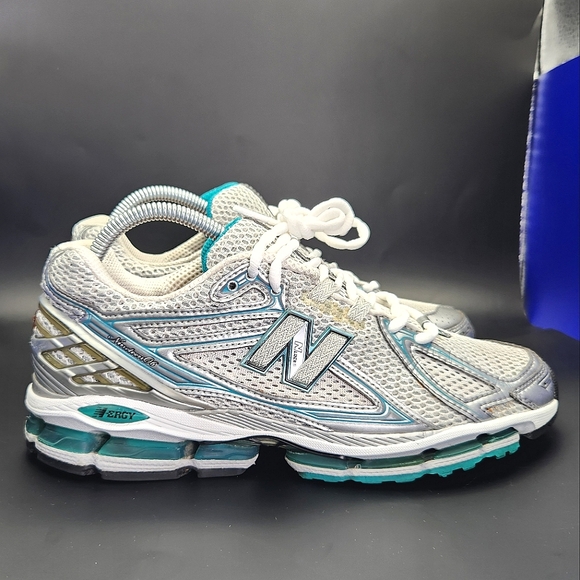 New Balance 1906 (2010) - Picture 2 of 6